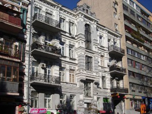 Дом на бульваре Тараса Шевченко, 46, - один из киевских адресов семьи Высоцких.