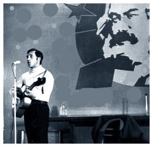 На этом снимке Высоцкий тоже выступает в Киеве, но в 1976 году.